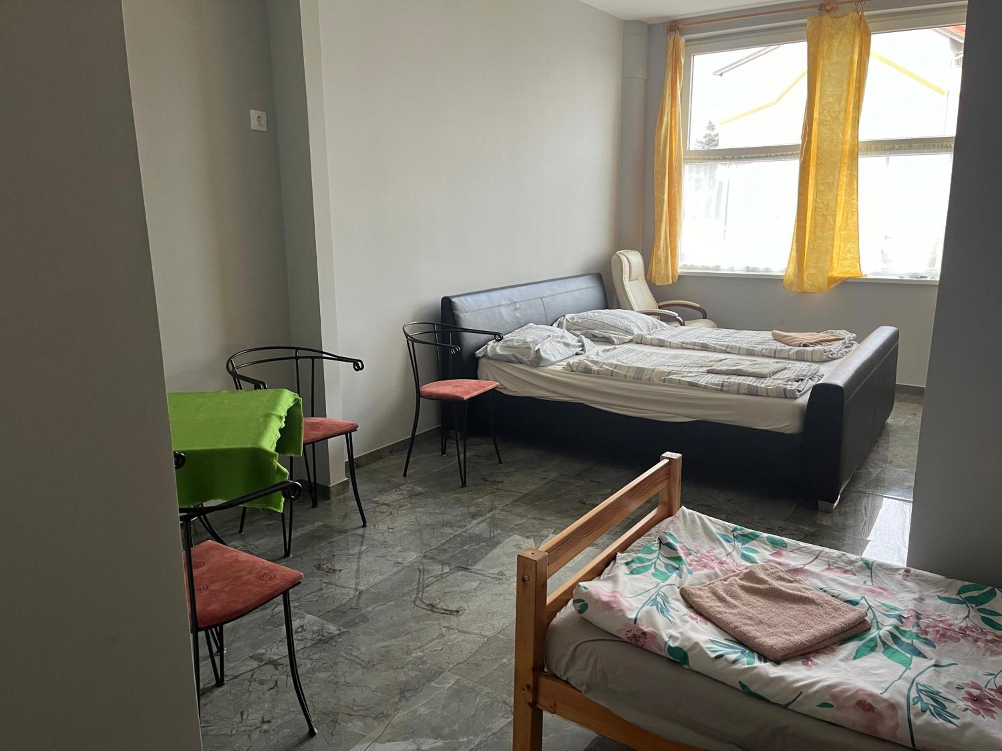 Lilla Motel เฮกเยชฮาโลม ภายนอก รูปภาพ
